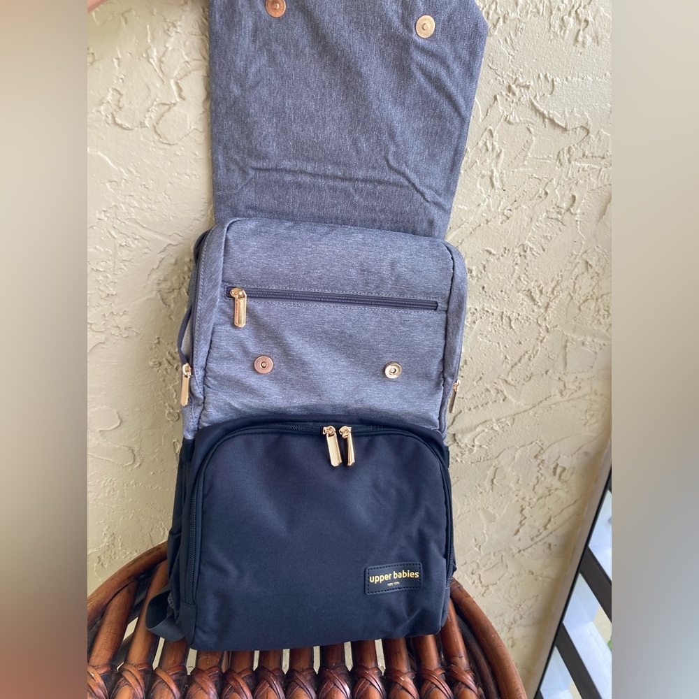 New Upper Babies New York Designer Backpack Diaper Bag - Picture 3 of 7